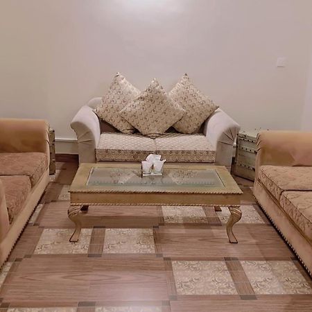 Royal Grace Guest House Islamabad Luaran gambar